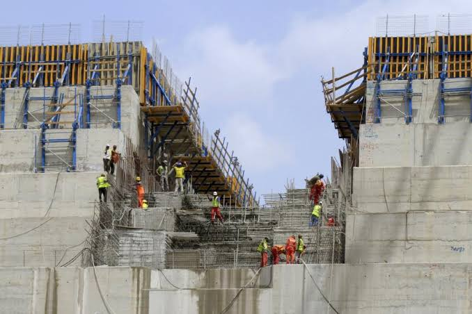 dams construction